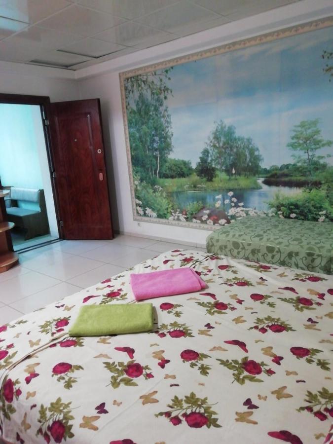 Квартира Посуточно Каменское Apartman Kültér fotó