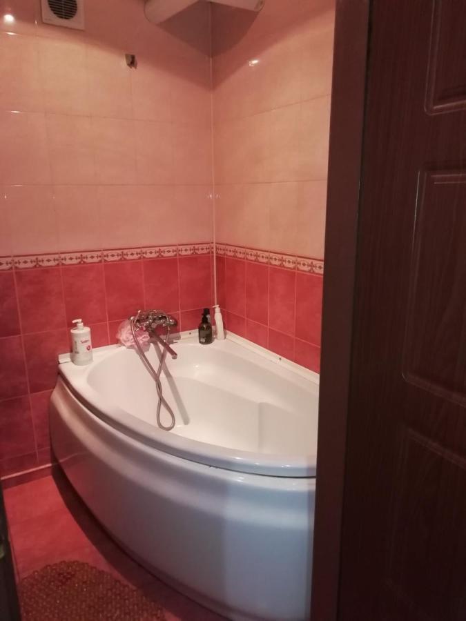 Квартира Посуточно Каменское Apartman Kültér fotó