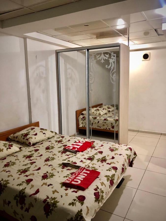 Квартира Посуточно Каменское Apartman Kültér fotó